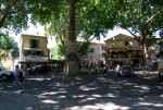 fontaine de vaucluse.JPG